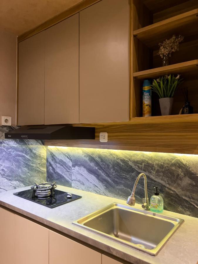 R30 Apartemen Gateway Pasteur 2Br Daymentroom Бандунг Экстерьер фото